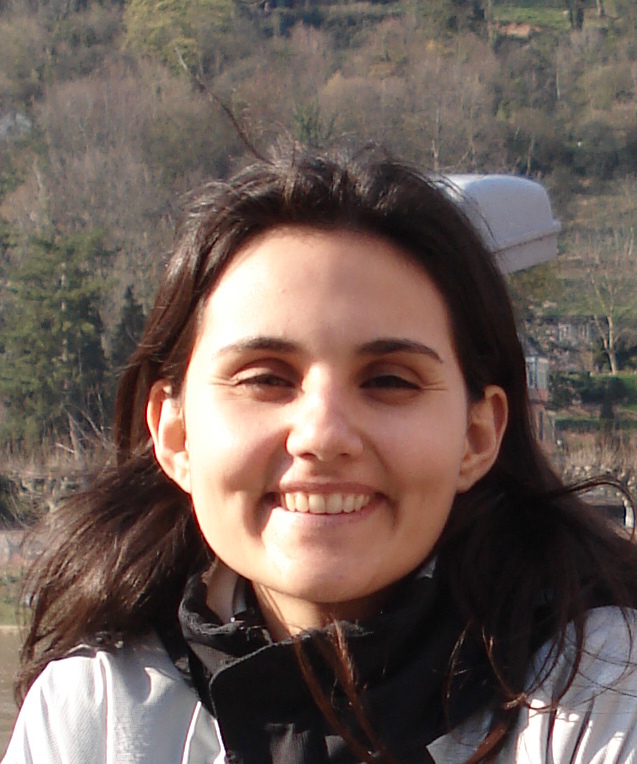Mariana Calábria Lopes Mariana Calábria Lopes