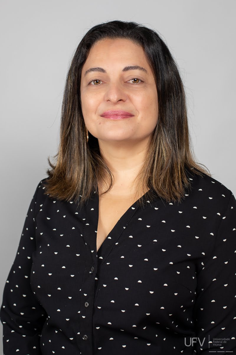 Cristiane Aparecida Baquim – Assessora Especial da Pró-Reitoria Cristiane Aparecida Baquim - Assessora Especial da Pró-Reitoria